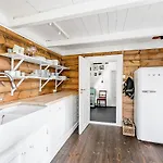 Enjoy A Getaway In The Southern Archipelago Ferienhaus