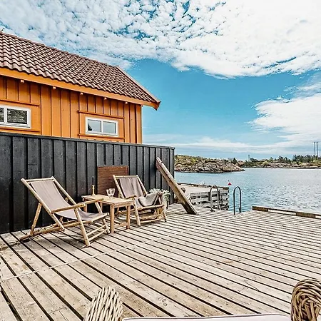 Enjoy A Getaway In The Southern Archipelago بيت للعطل Søgne