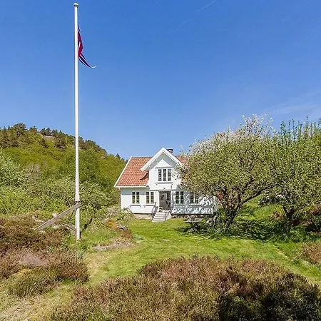بيت للعطل Enjoy A Getaway In The Southern Archipelago *