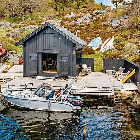 Enjoy A Getaway In The Southern Archipelago * Søgne